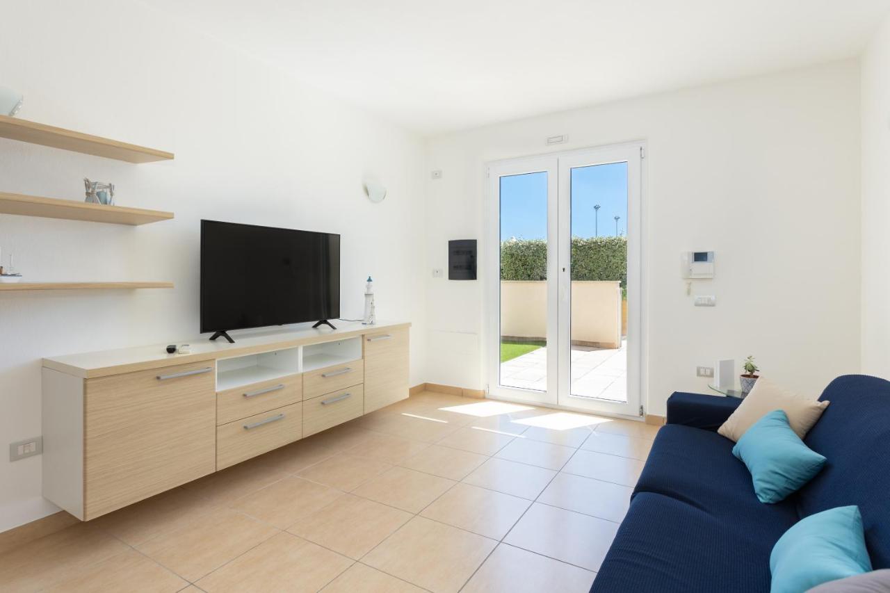 La Casa Del Sole - Appartamento Con Piscina Frontemare A Pochi Minuti Da Oristano Torre Grande Kültér fotó
