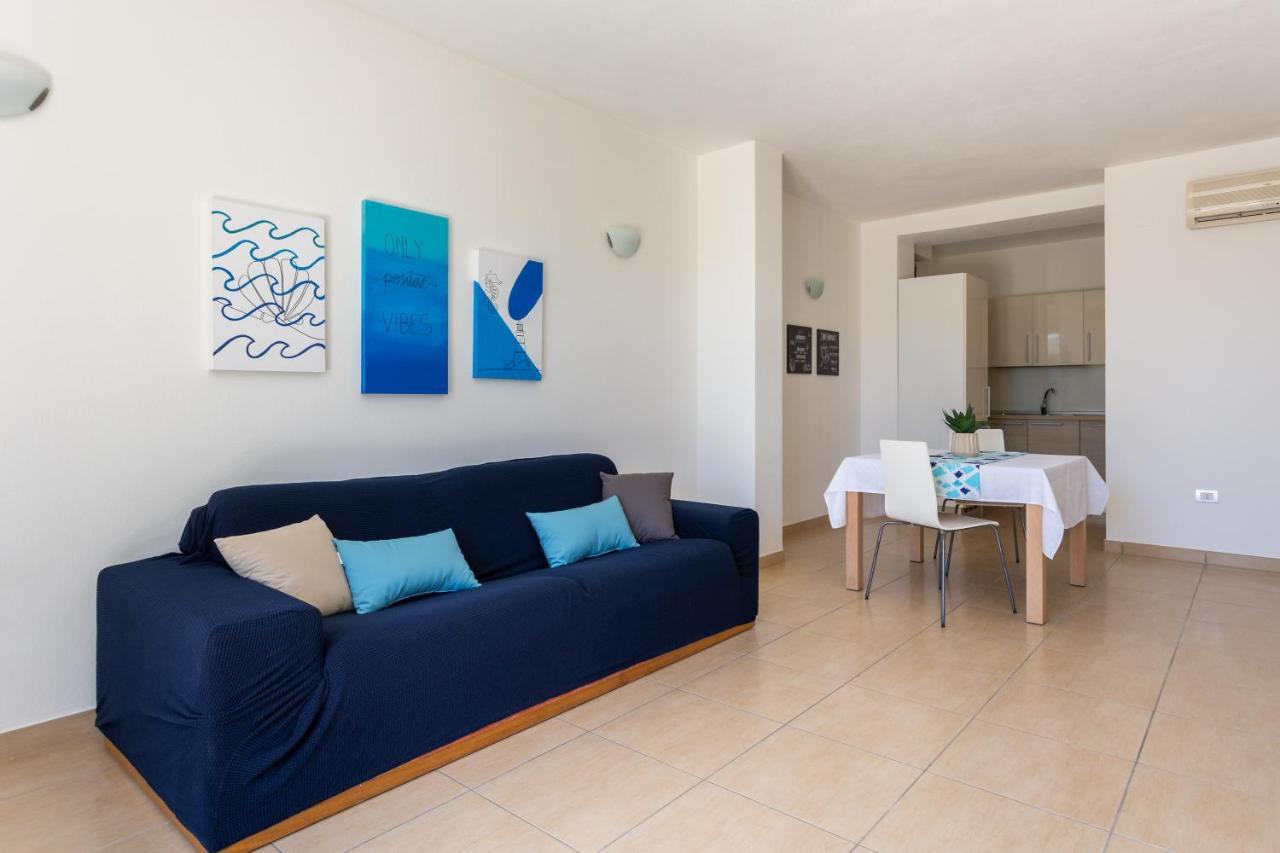La Casa Del Sole - Appartamento Con Piscina Frontemare A Pochi Minuti Da Oristano Torre Grande Kültér fotó