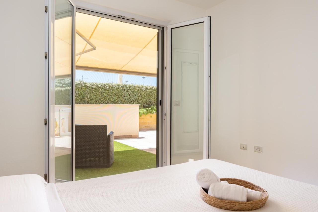 La Casa Del Sole - Appartamento Con Piscina Frontemare A Pochi Minuti Da Oristano Torre Grande Kültér fotó
